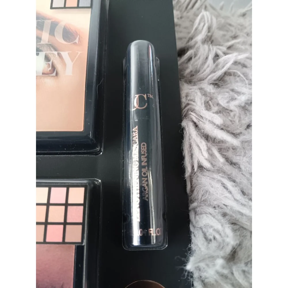 Essential Eye Set, 3 Pieces - 2 Eyeshadow Palettes and 1 Lengthening Mascara